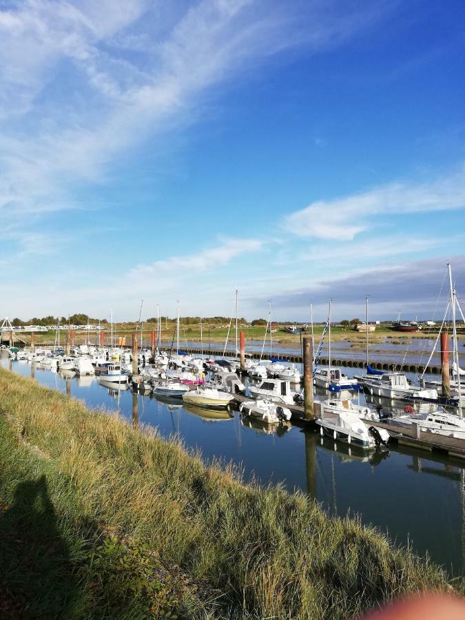 O Loft Des Croisiens Villa Saint-Quentin-Lamotte-Croix-au-Bailly Eksteriør billede